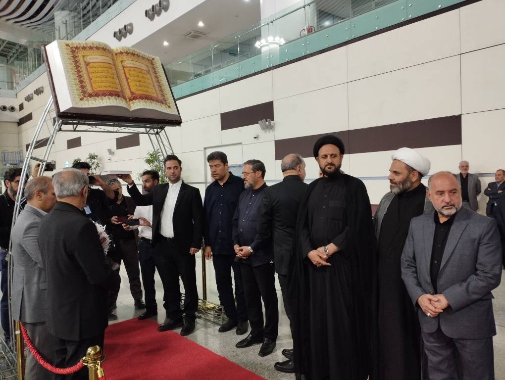 پرواز نخستین گروه از زائران عمرهگزار ۱۴۰۴ به سرزمین وحی